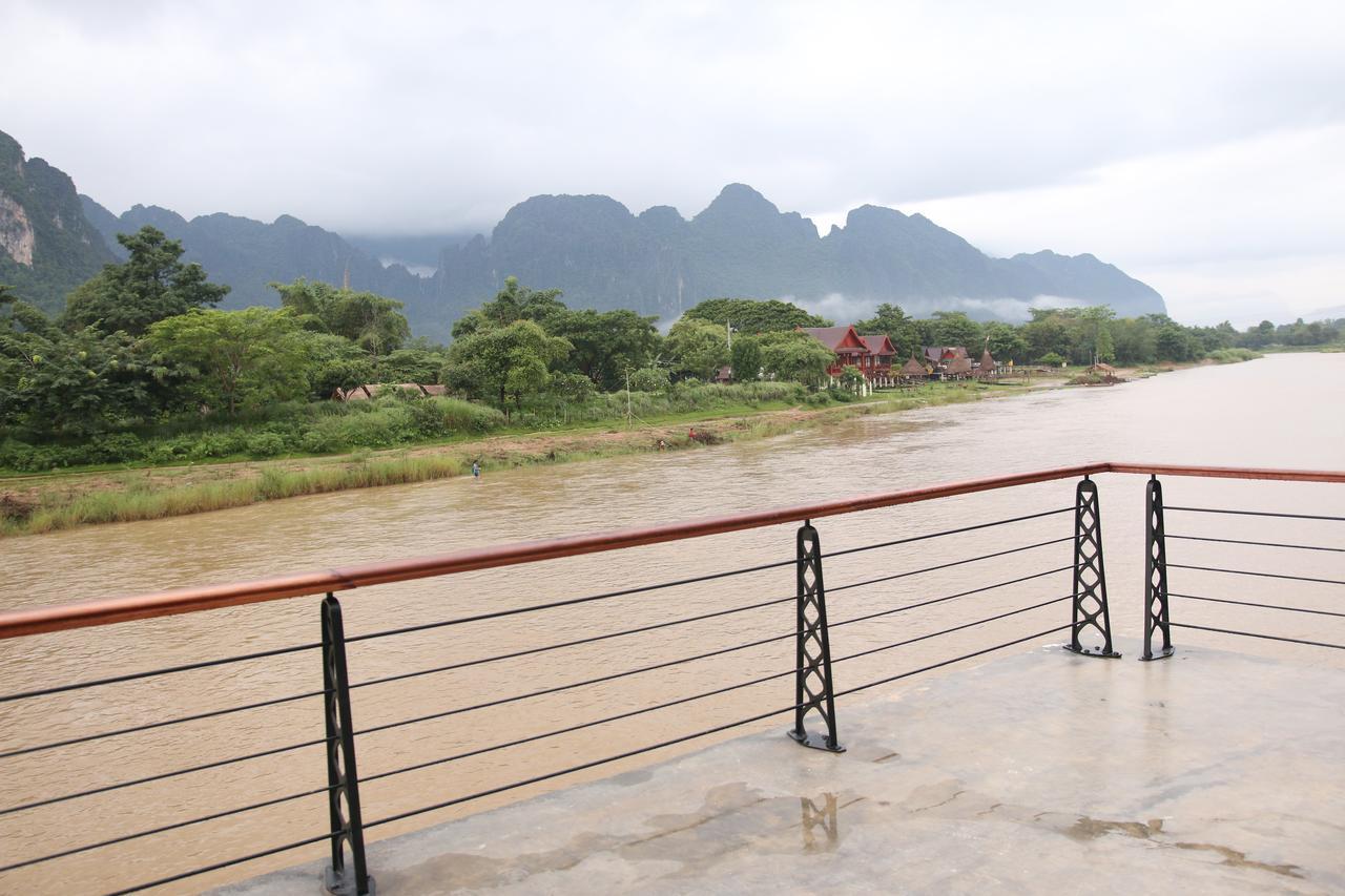 Inthira Vangvieng Hotel Vang Vieng Exterior photo